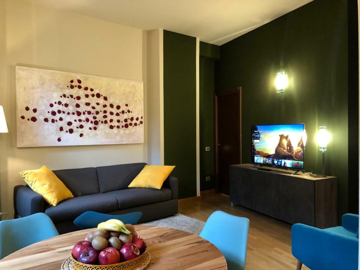 La Via Degli Artisti Διαμέρισμα Arona Εξωτερικό φωτογραφία