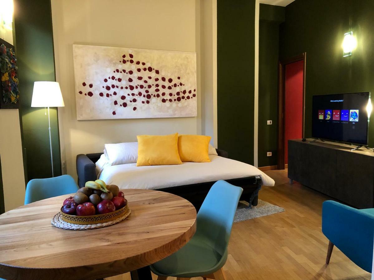 La Via Degli Artisti Διαμέρισμα Arona Εξωτερικό φωτογραφία