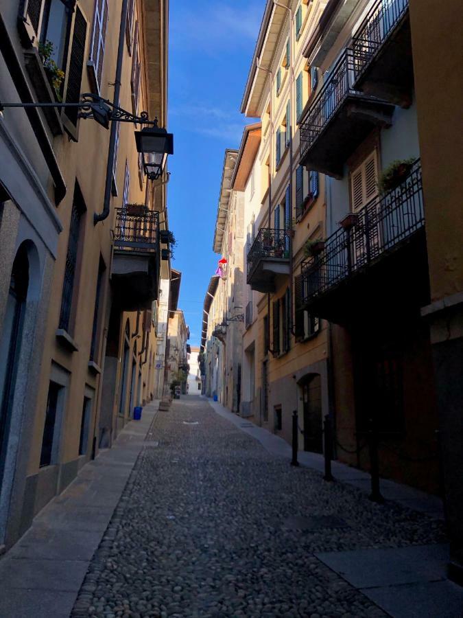 La Via Degli Artisti Διαμέρισμα Arona Εξωτερικό φωτογραφία